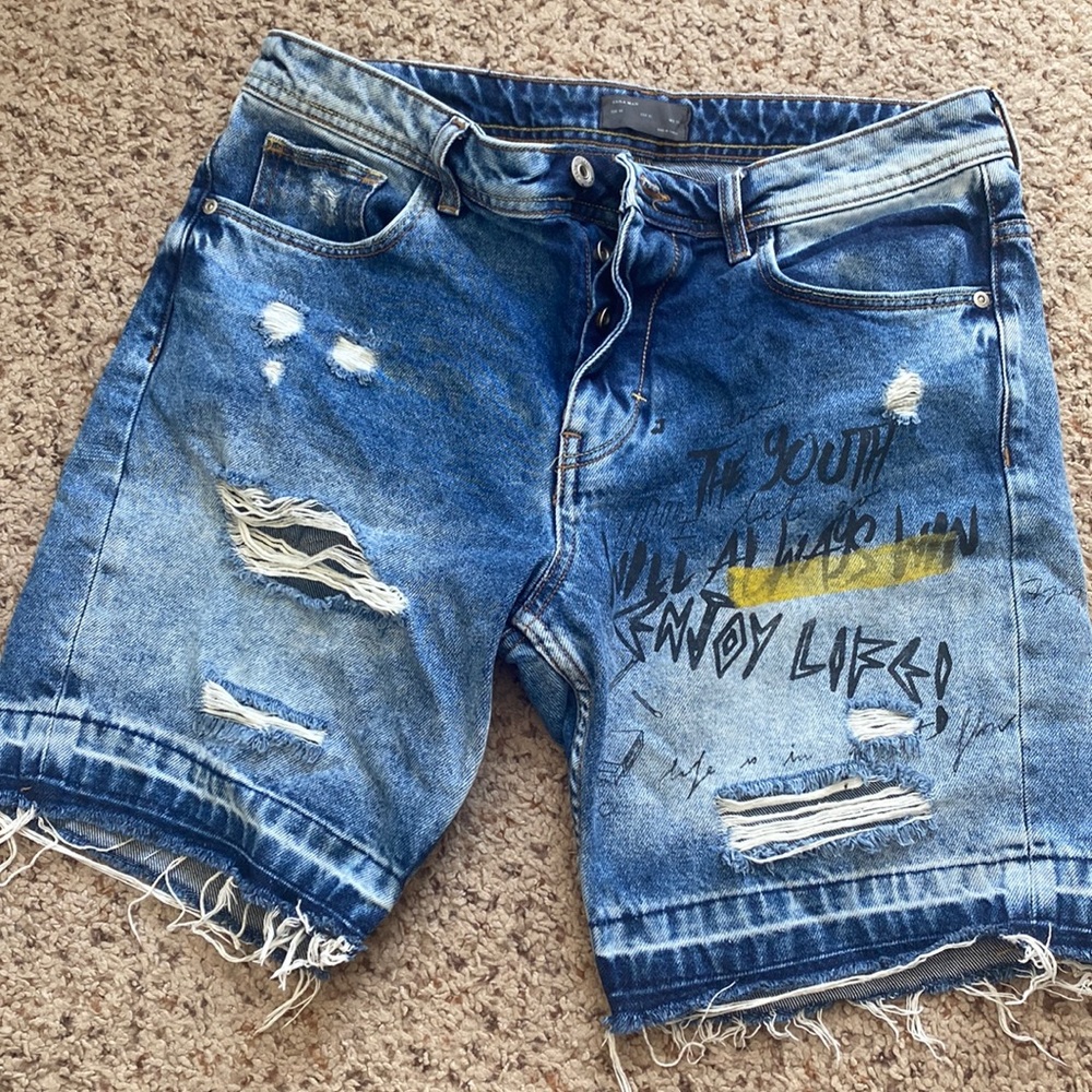 Zara Mens Jean Shorts with Design